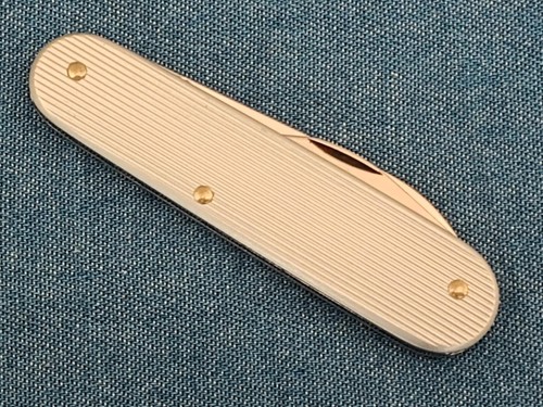 1980s VTG New Old Stock Victorinox Bantam Ribbed Alox Red Cross Shield SAK NOS - Picture 4 of 6