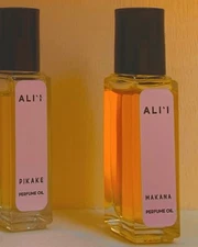 Ali`i Santa Cruz Haleakalā Hawaiian Perfume Essential Oil Sandalwood Vanilla