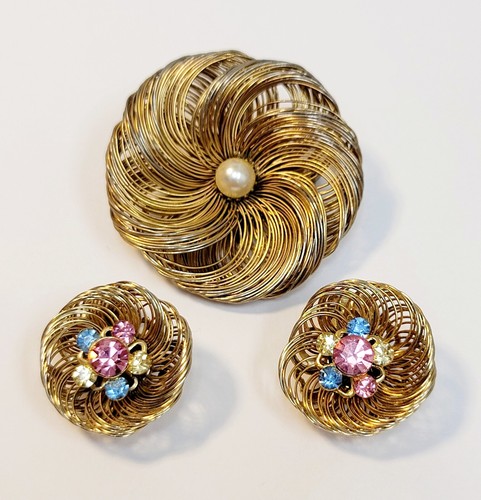 Vintage Wire Circle Faux Pearl Pink Blue Yellow Rhinestone Brooch & Earrings