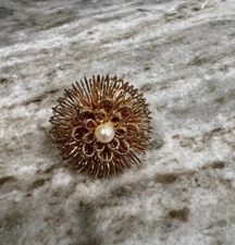 Vintage Gold Tone Metal and Faux Pearl Scarf Clip