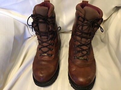 Cabelas Goretex leather boots laceup oil resistant work or hiking 11