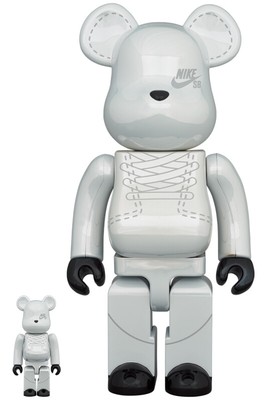 bearbrick nike sb