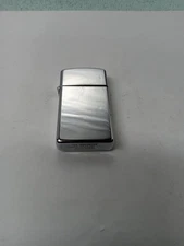 Vintage Zippo High Polish Chrome Lighter( lighter sparks, has flint)
