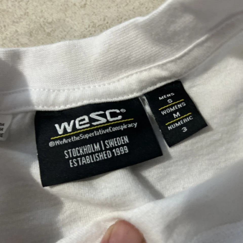 Camiseta para hombre WesC No Mercy for The Wicked blanca para hombre de gran tamaño pequeña Foto 4 de 4