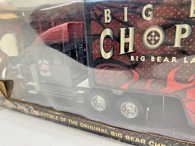 Caminhão reboque trator Big Bear Choopers 1:32 Kenworth na caixa 2005 - Imagem 4 de 4
