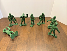 7 Green Army Men Greenbrier International 4 Inch Tall Plastic