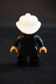 Duplo Figure - Male Fireman - Minifig Number: [47394PB122] Set: [5682-1]