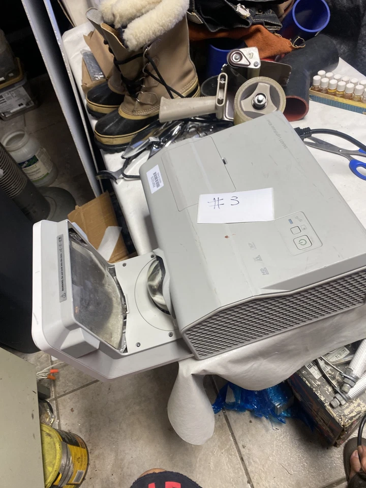 Smart LightRaise 40wi Projector SLR40wi PC 3D Ultra Short Throw No Light #3 - Image 3 of 4