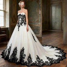 Vintage Wedding Dress Lace Appliques Court Train A-Line Tulle Long Bridal Gowns