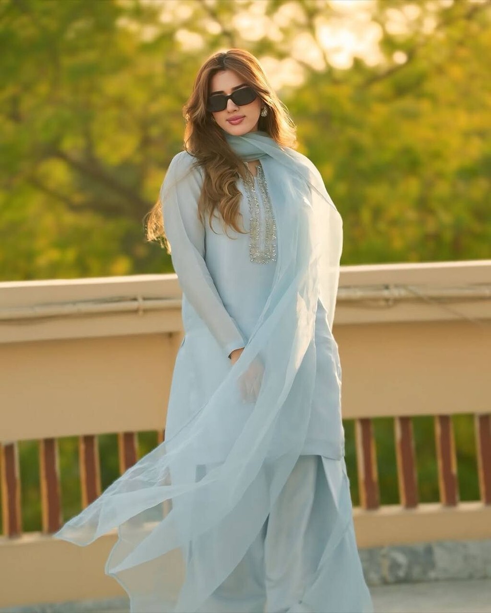 Pakistani Farsi Salwar Kameez Ready made Suits Bollywood Wedding Party  Piece