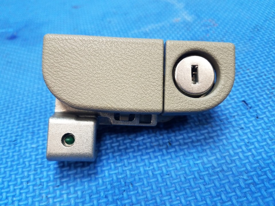 Honda Odyssey 2005 06 07 08 09 10 Glove Box Latch GloveBox Handle Lock