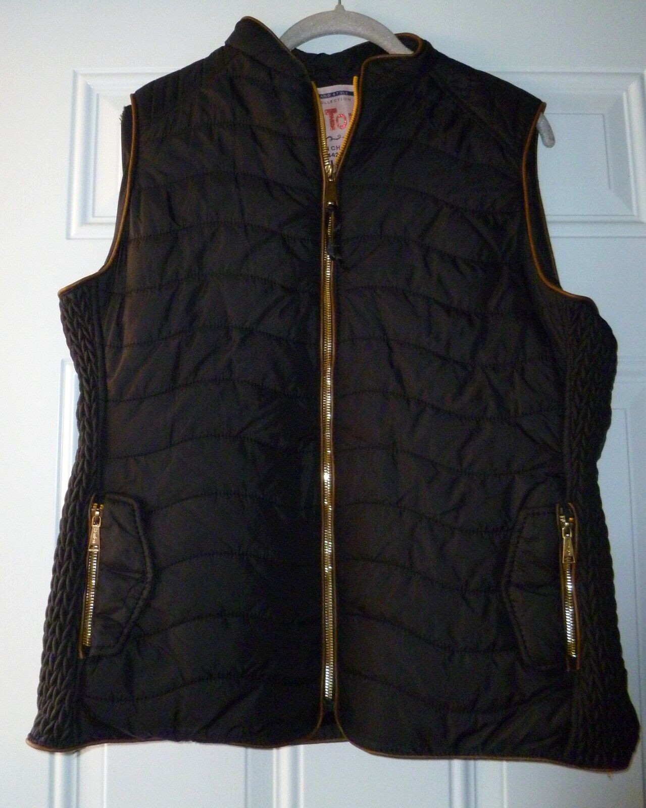 Black vest Womens size XL soft inside with zipper HanTon