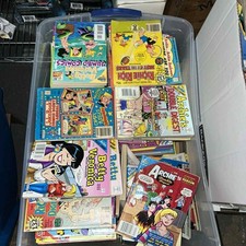 Archie Comic Digest Lot 24 Books  Featuring A...