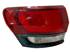 14-22 Jeep Grand Cherokee Srt8 Left Lh Outer Tail Light Assembly Oem