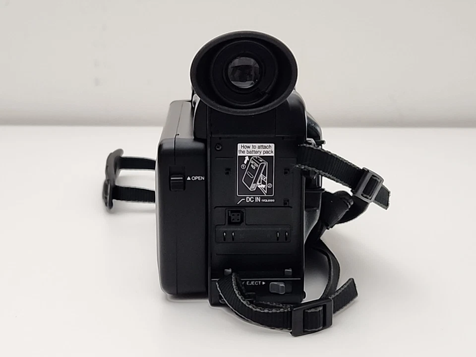 Vintage Panasonic VHS-C Slim Vision Video Camera Camcorder Model NV-VX3A - RARE - Image 3 of 4