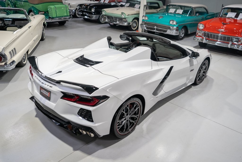 2023 White Pearl Metallic Tricoat Chevrolet Corvette   | C8 Corvette Photo 8
