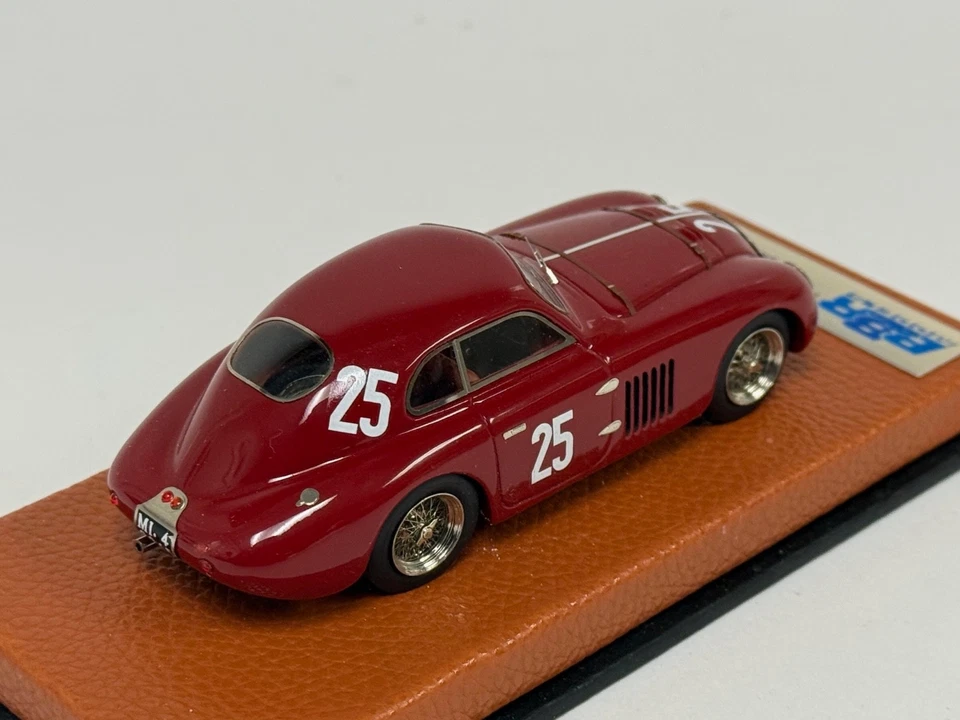 1/43 BBR Alfa Romeo 6C 2500 de 1940 sobre base de cuero ABG447 Foto 3 de 4