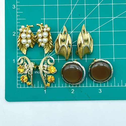 Vintage Lisner Clip On Earring Lot of 4 Pairs Huggie All Signed - Picture 8 of 8