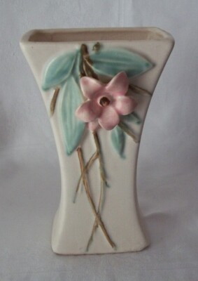 VINTAGE McCOY POTTERY VASE IVORY WITH PINK FLOWER AQUA LEAVES 8