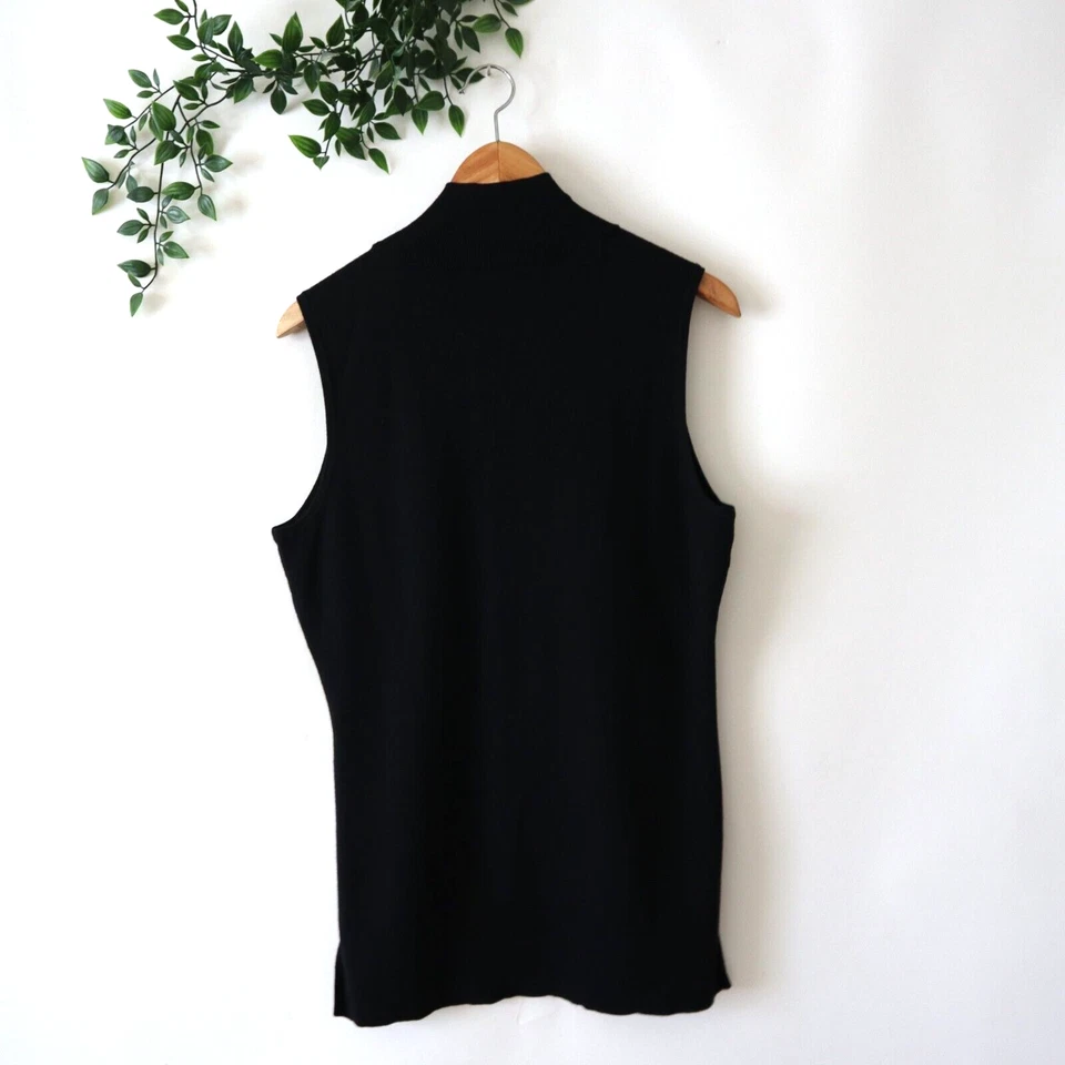 Suéter de cuello alto con ribete de cuentas sin mangas del mercado negro de la Casa Blanca talla mediana Foto 3 de 4