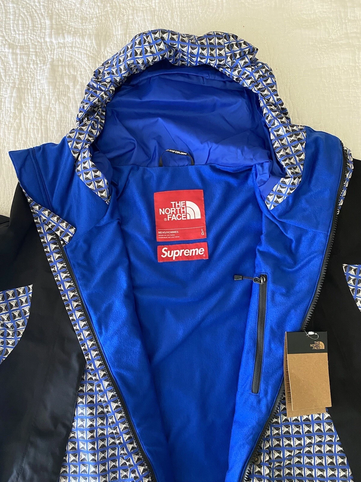 Veste bleue royale (GRANDE) boîte logo boîte logo Supreme The North Face cloutée lumière montagne lumière