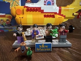 LEGO Yellow Submarine Used 100 Complete with Instructions and Box