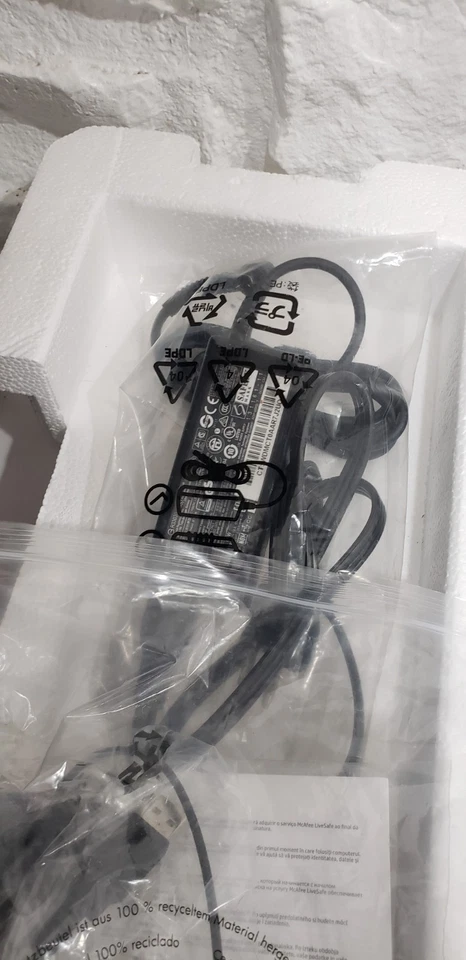 HP Pavillion 500-424 AMD A8-6410 8GB RAM 2TB HDD Windows 8 Keyboard New Open Box - Image 4 of 4