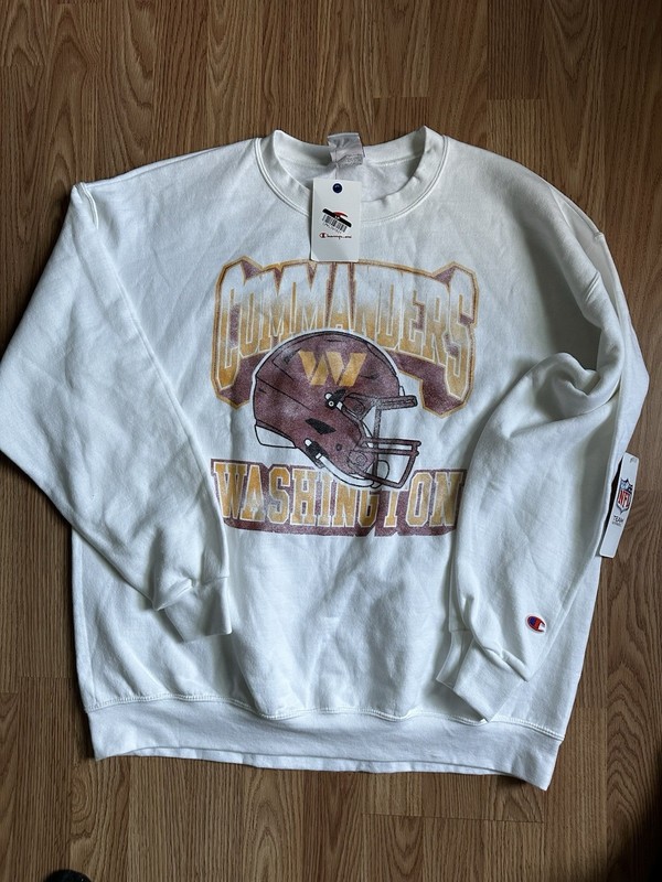 NWT $50 CHAMPION  WASHINGTON COMMANDERS  FOOTBALL CREWNECK SWEATSHIRT WHITE XL