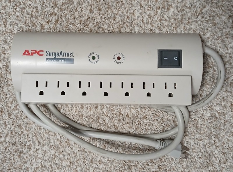 APC PRO7T SurgeArrest Professional 7 Outlet w/Tel 120V Surge
