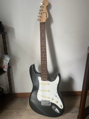 Mavis Electric Guitar Black Strat Type Body Only