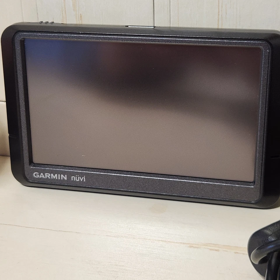 Garmin GPS Nüvi 255W Automotive w/ Case Wall & Car Power Adapter Bundle - Image 2 of 4