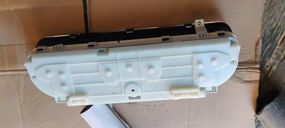 2005-2006 Toyota Tundra Speedometer Instrument Cluster 83800-0C391 OEM - Изображение 3 из 4