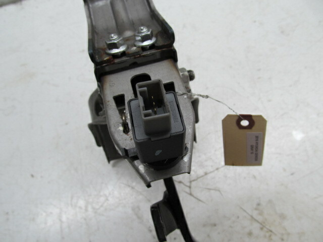 Picture 3 of 8