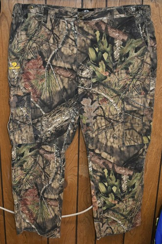 Mossy Oak 6 Pocket Camo Pants NWOT Size 