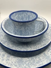 Rare Light Blue Retired NIB Enamelware 16 Piece Dinnerware Set CGS Spatterware