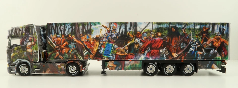 WSI 01-3931 Scania S CS20H 4X2 Show Truck & Reefer Trailer Heide Logistik 1:50 - Image 4 of 4