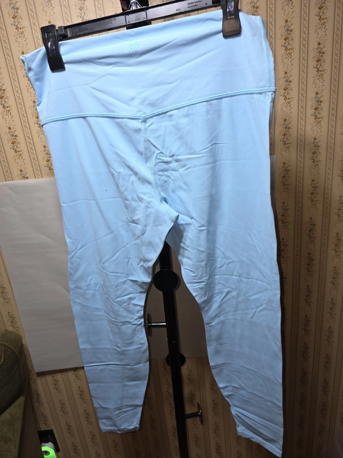 Eddie Bauer First Ascent Capris Womens 12 Blue Hiking Pants Stretch Zip...
Opens in a new window or