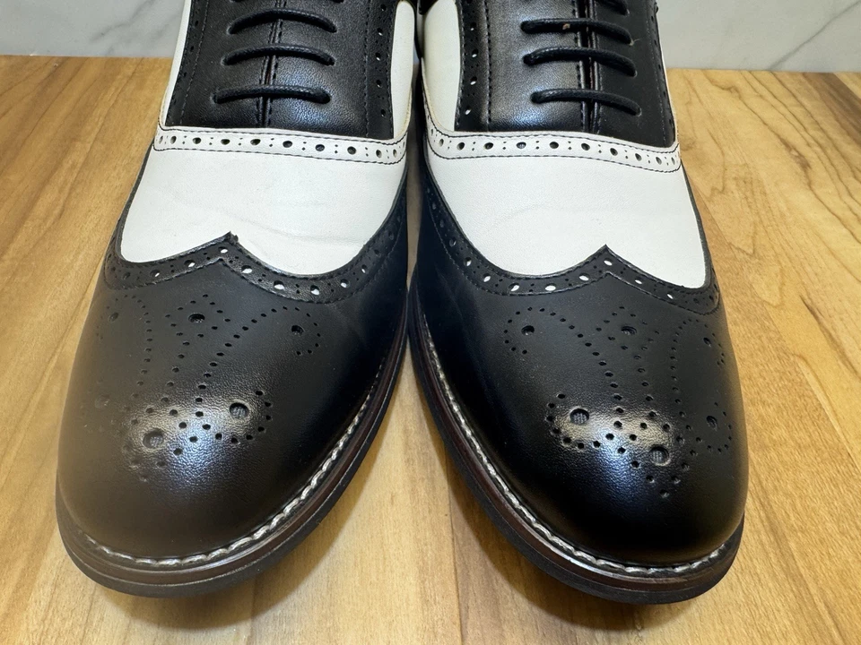 Ferro Aldo “Arthur” Men's Classic Wingtip Black and White Shoes - Size 9 - Image 4 of 4