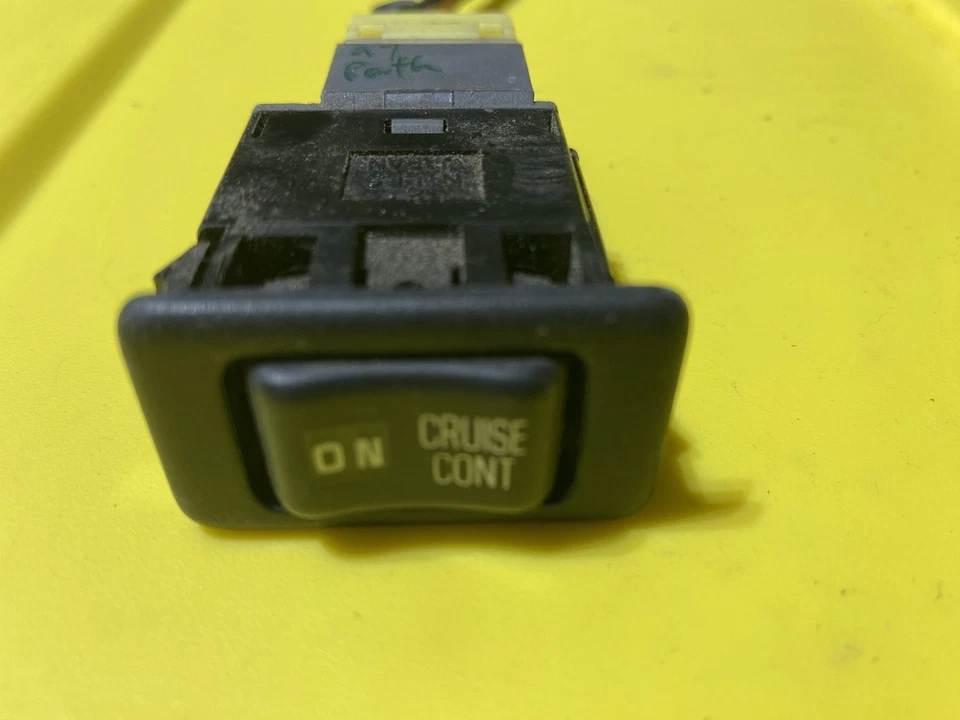 Interruptor de control de crucero Nissan Pathfinder Infiniti I30 1997-1999 OEM 96 97 98 2000 Foto 2 de 4