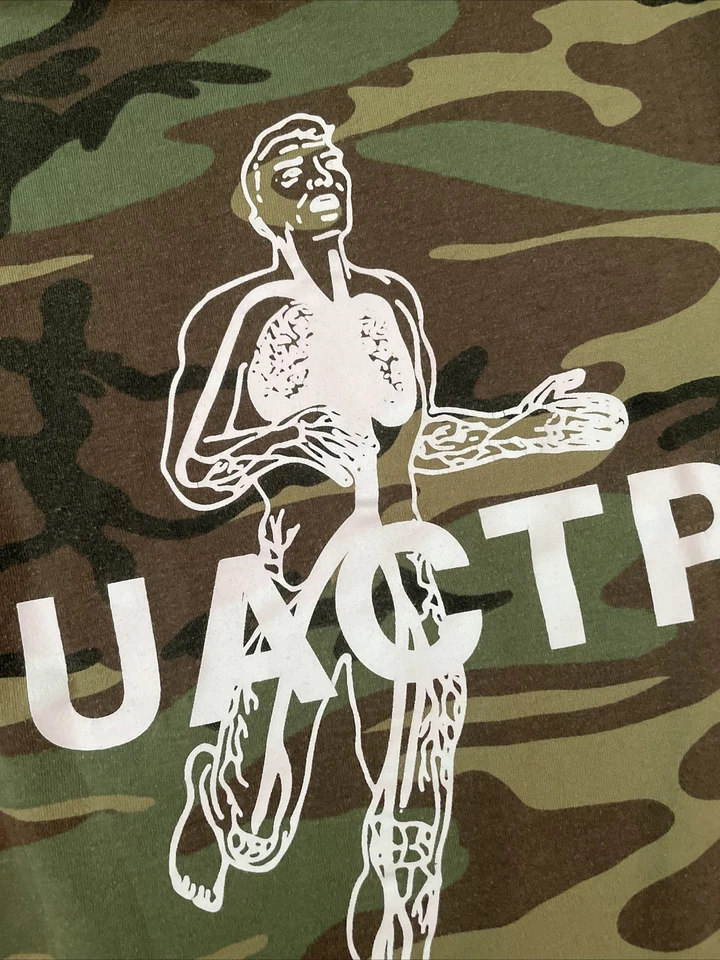 Camisa camuflada manga larga UACTP Undefeated New York City Marathon 2022 talla M Foto 3 de 4