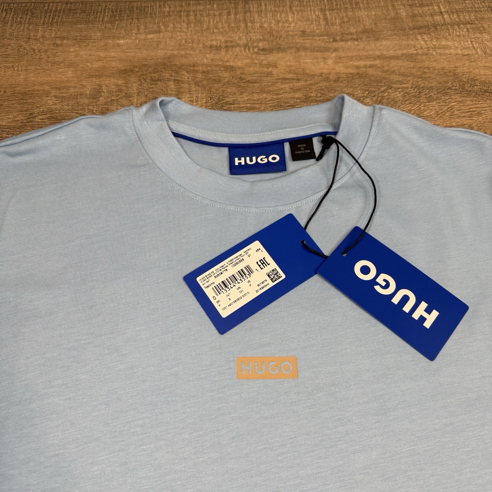 NWT Hugo Boss Mens T-Shirt Size (S/M) Light Blue Oversized Cotton Back Logo B9 thumbnail 13