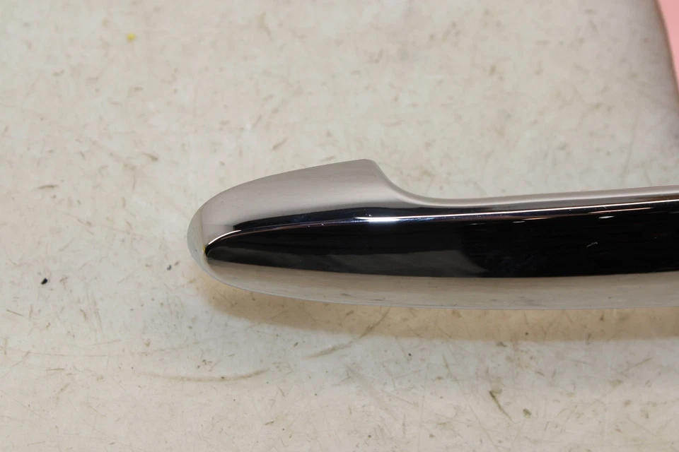 Manija de puerta exterior derecha Saturn Sky 2007-2010 OEM LN94 Foto 3 de 4