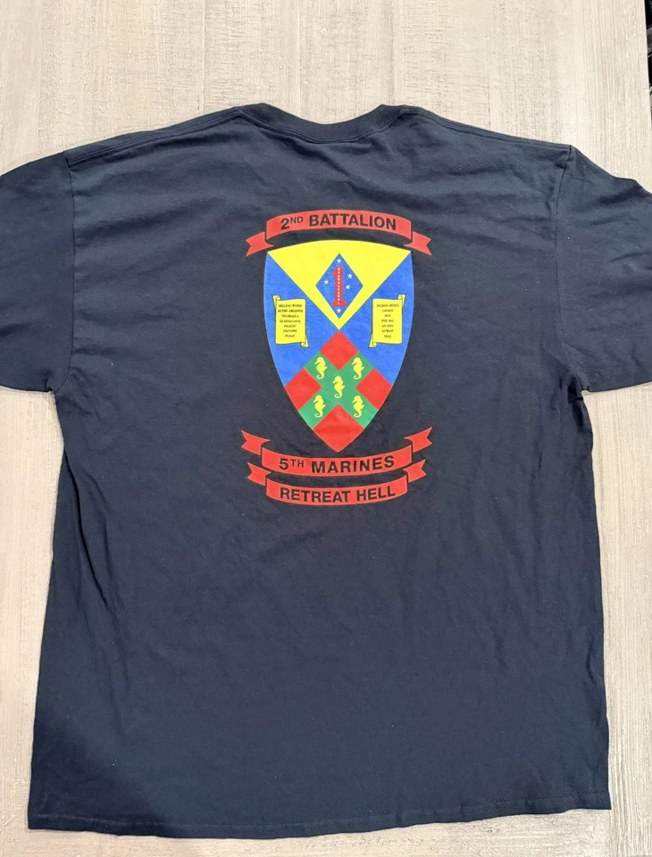 Camiseta CUERPO DE MARINES DE ESTADOS UNIDOS USMC 2º BATALLÓN 5ª DIVISIÓN DE MARINES - XL Foto 3 de 4