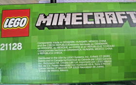 LEGO Minecraft : The Village 21128 New In Box  1600 Pieces