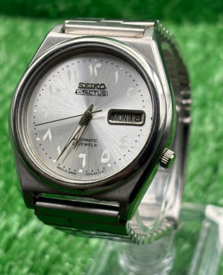Vintage Seiko 5 Automatic || Silver Dial || Men's Vintage Watch || 21 Jewels