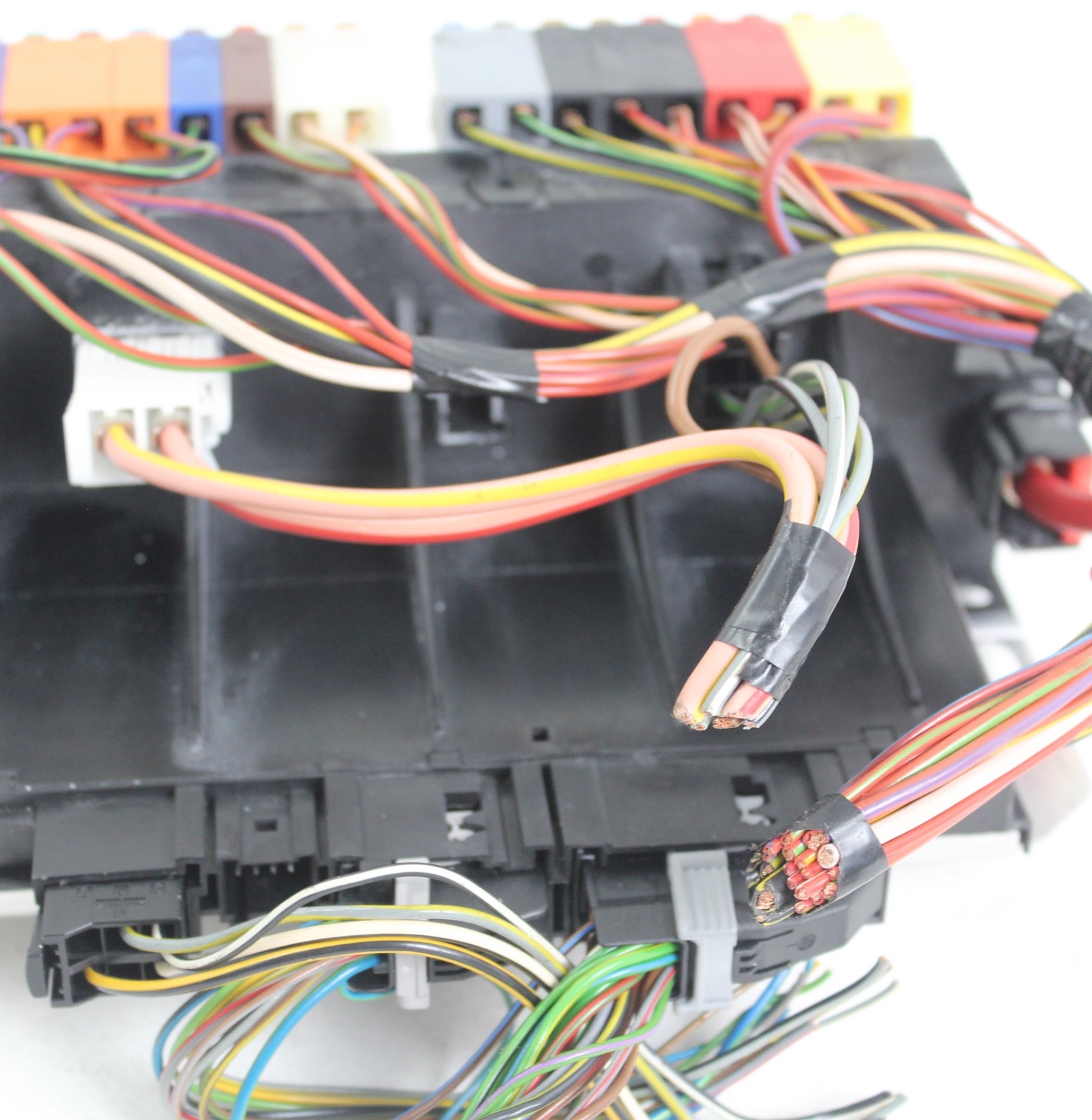 2003 - 2012 Mercedes R230 SL500 SL55 AMG Front Left SAM Fuse Box Module OEM