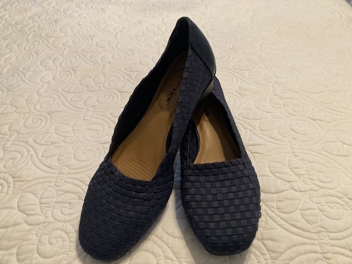 Zapatos sin cordones elásticos Comfortview para mujer talla 8,5 M Bethany de tela tejida azul marino - Imagen 2 de 7