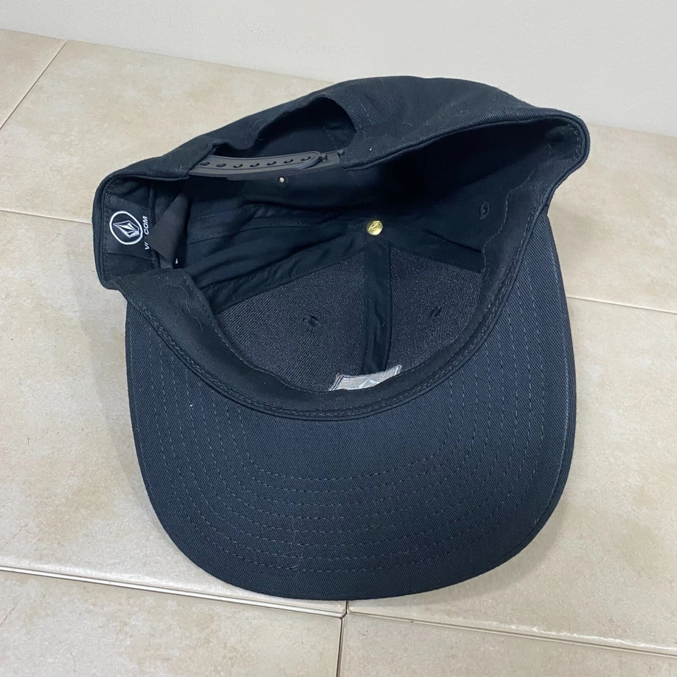 Volcom Hat Cap Adult Black Logo Snapback Skate Surf Surfing Streetwear Mens - Image 3 of 4