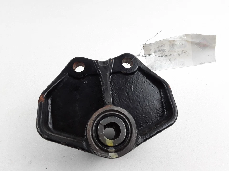 International 8600,9100,9200 Leaf Spring Rear Hanger Bracket Support 3563836C92 - Image 2 of 4