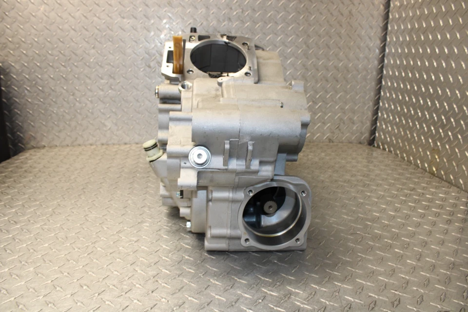 22 CF-Moto UForce 800 / U Force 800 Engine Case Set Left Right Cases Set OEM - Image 2 of 4